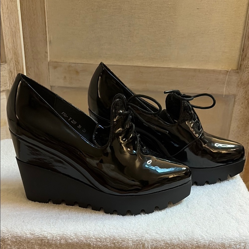 Patent Lace-Up Wedge Heels in Black